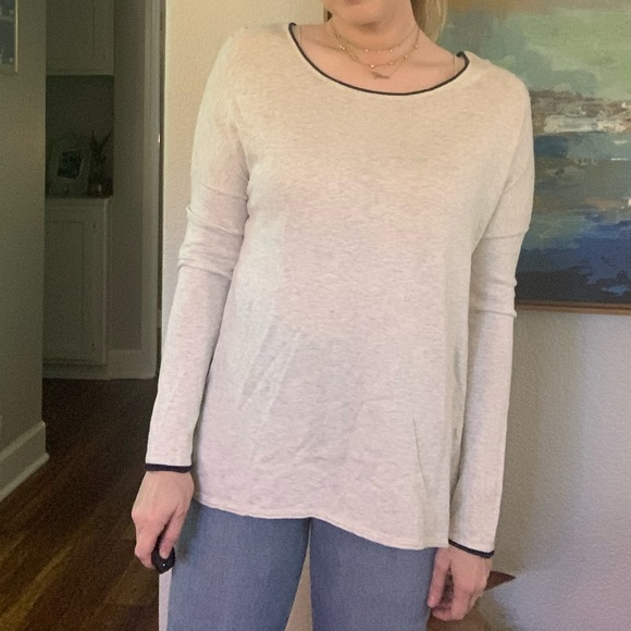 VINCE Lightweight Sweater - Picture 5 of 5